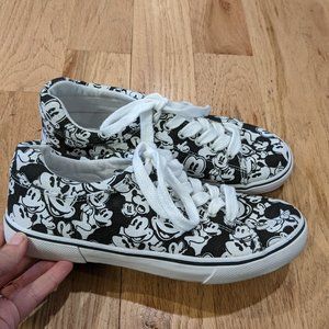 Woman's Disney Mickey Shoes